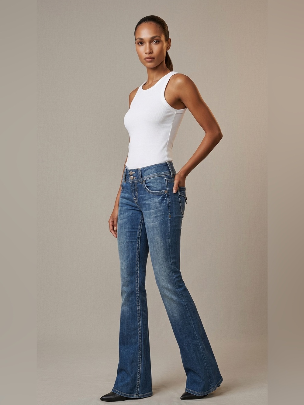Hudson Signature NWT Bootcut Jeans NW170DES Satellite Dark Wash Flap
Pocket